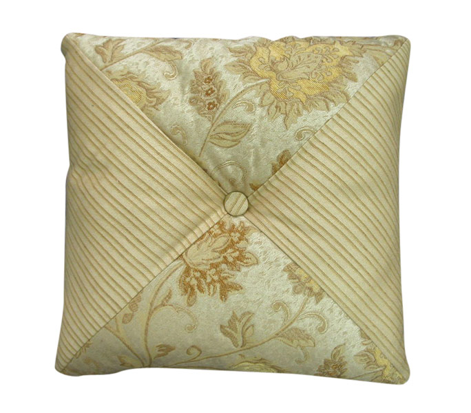  Silk Cushion (Coussin de soie)