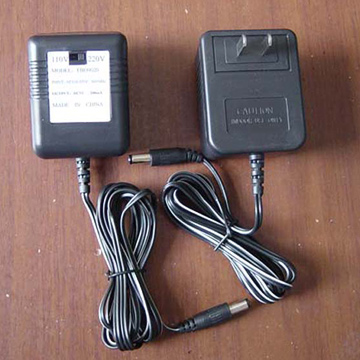  110/220V AC Adapter for Brazil Market (110/220V AC Adapter für Brasilien Market)