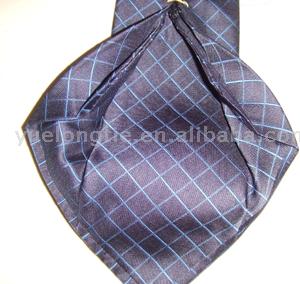  Four Folded Necktie (Четыре сложенном Галстук)