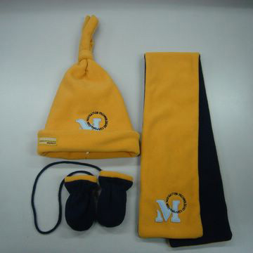  Fleece Hat, Gloves and Scarf (Fleece chapeau, gants et écharpe)