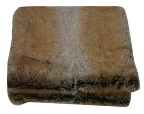  Synthetic Fur Cushion and Throw (Fourrure synthétique Coussin et Throw)