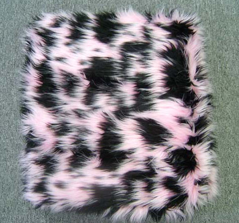  Synthetic Fur Cushion and Throw (Fourrure synthétique Coussin et Throw)