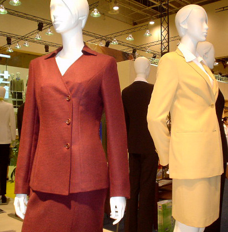  Ladies` Fashion Jacket and Skirt (Ladies `Mode Veste et jupe)
