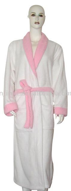  Ladies` Bathrobe (Ladies `Peignoir)