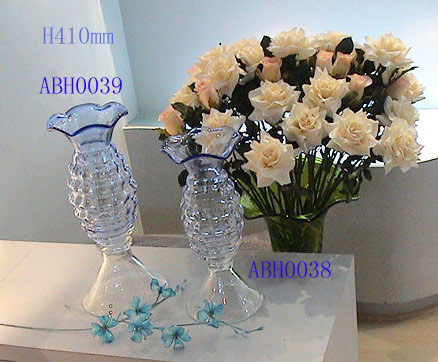  Glass Vase (Vase en verre)