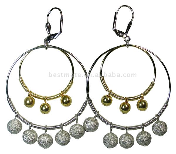  Metal Earrings (Boucles d`oreilles en métal)