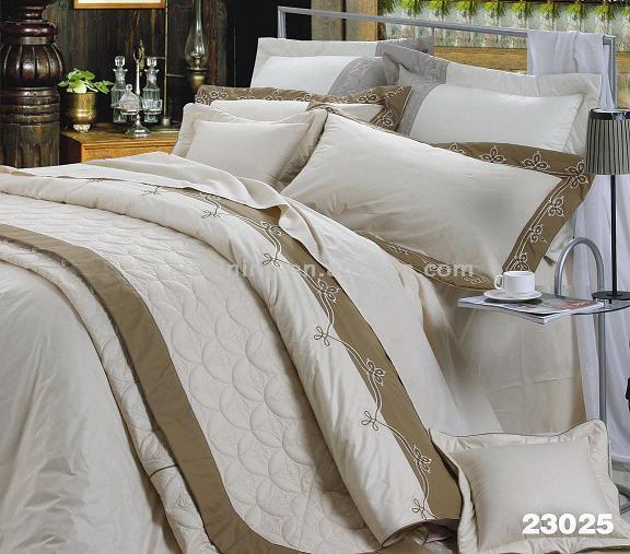  Embroidered Bedding Set