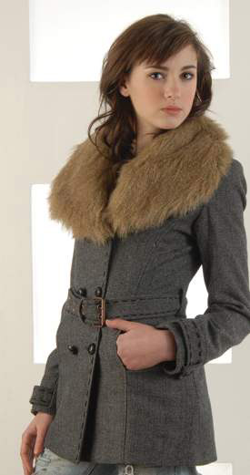  Ladeis` Coat (Ladeis `Герб)