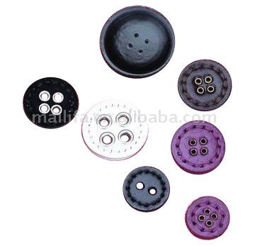  Leather Button (Cuir Button)