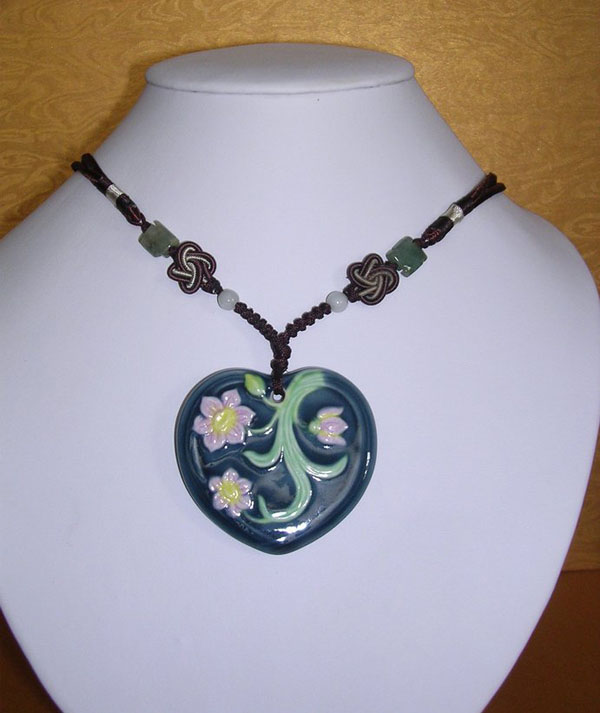  Handmade Ceramic Necklace/Pendant ( Handmade Ceramic Necklace/Pendant)