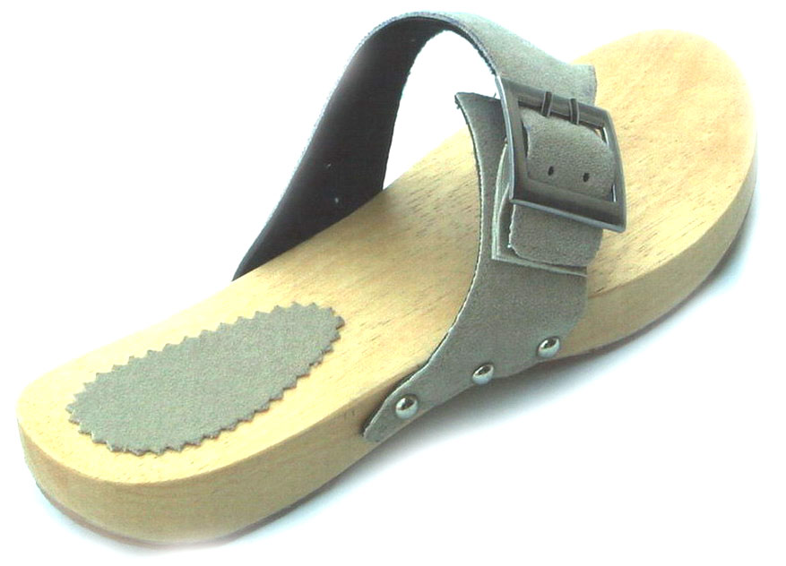 Wooden Slipper (Wooden Slipper)