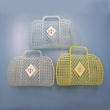  Plastic Basket (Panier en plastique)