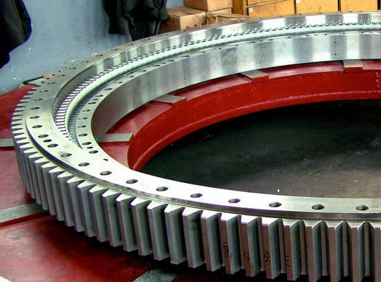  Three-Row Roller Slewing Bearing (Trois rangs Slewing Roller Bearing)