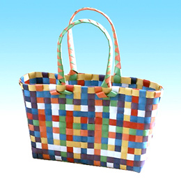  Plastic Woven Basket (Plastic panier tressé)