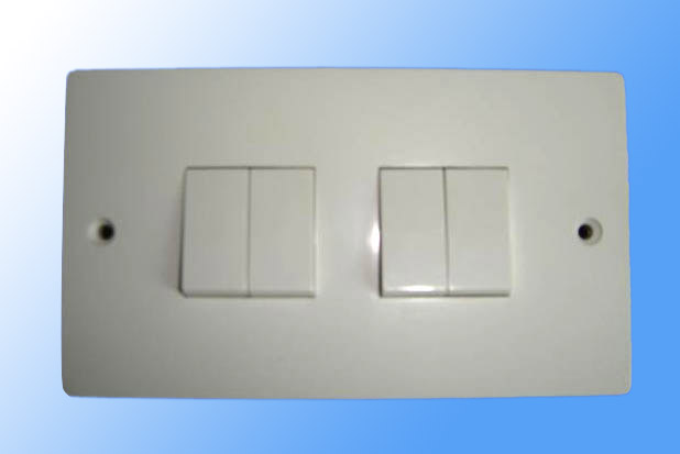 4-Gang 1-Way Switch Plate (4-Gang 1-Way Switch Plate)