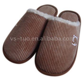  Men`s Slippers (Pantoufles pour hommes)