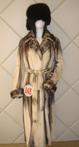  Fur Coat (Fur Coat)