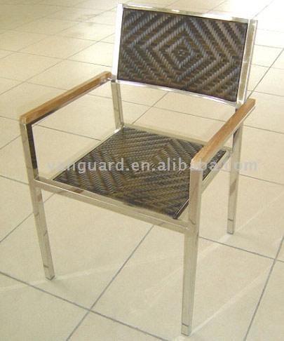  Rattan Chair (Fauteuil en rotin)