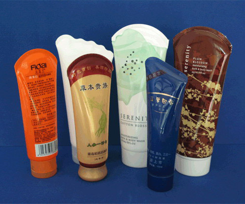  Five - Layer Plastic Tubes For Cosmetics Packaging (Five - Tubes couche de plastique pour les cosmétiques Packaging)