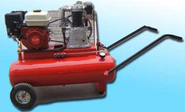  5.5HP, 115PSI Air Compressor with Two-Cylinder Pump (5.5HP, 115PSI Compresseur d`air avec deux cylindres de pompe)