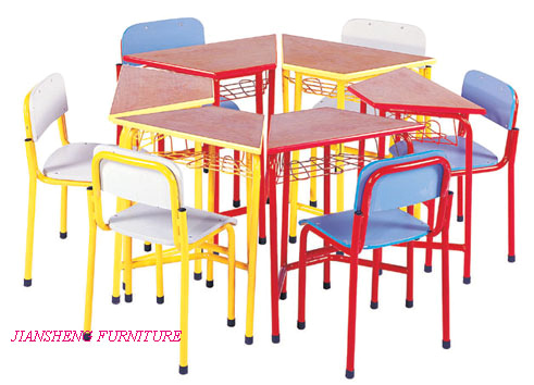  Kid`s Desk & Chair (Детский стол & Председатель)