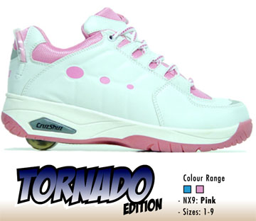  Roller Shoes (Pink) ()