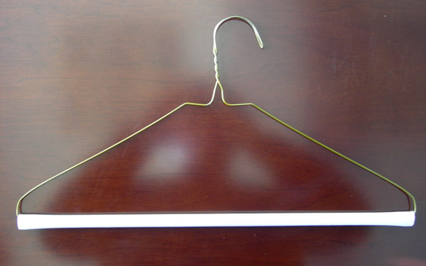  Plastic-Sprayed Drapery Hanger