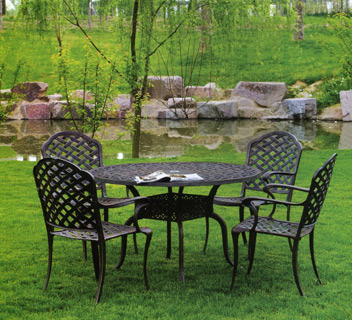  Cast Aluminium Patio Set (Ensemble de patio en aluminium coulé)