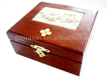  Wooden Jewelry Box (Boîte à bijoux en bois)