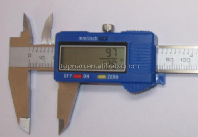  Cutting Tool and Precision Measuring Tool (Outil de coupe et l`outil de mesure de précision)