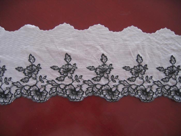  Lace Trimming (Dentelles)