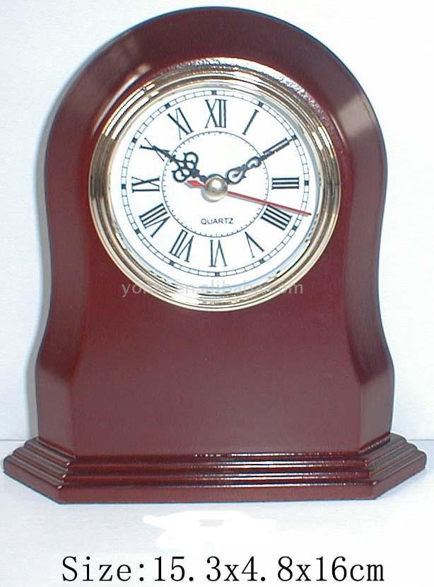  Wooden Clock (Horloge en bois)