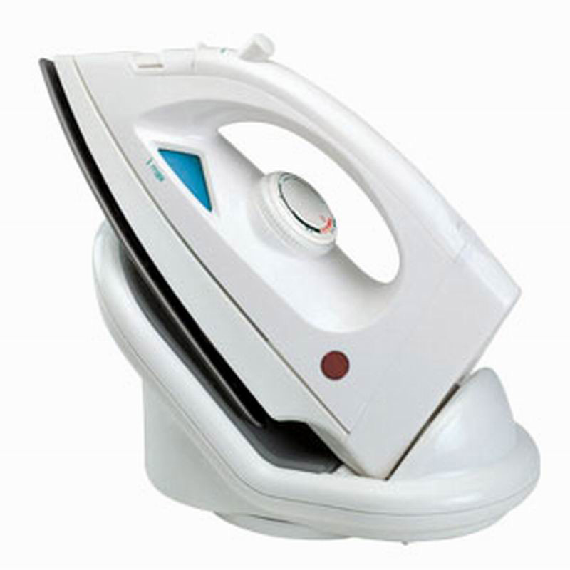  Steam Iron (Dampfbügeleisen)