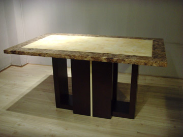  Dining Table (Esstisch)