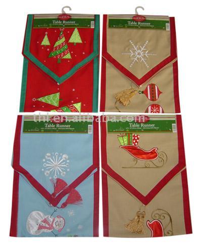 Christmas Table Runners on Christmas Table Runner   Christmas Table Runner