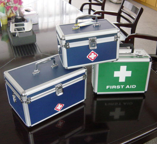 Erste-Hilfe-Behälter (Erste-Hilfe-Behälter)