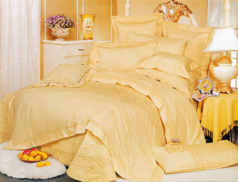  Embroidered Bedding Set (Literie brodée Set)