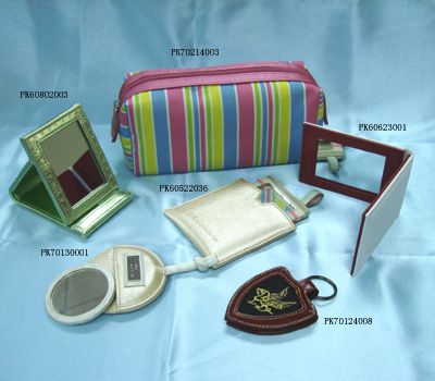  Cosmetic Mirror & Bag (Miroir cosmétique & Bag)