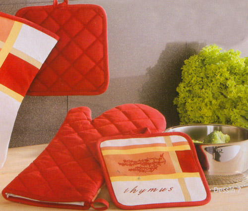  Oven Mitts and Potholder ( Oven Mitts and Potholder)