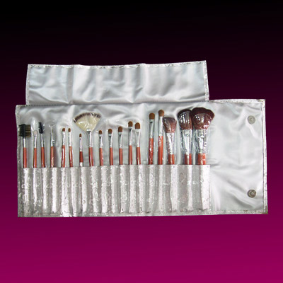  Cosmetic Brush ( Cosmetic Brush)