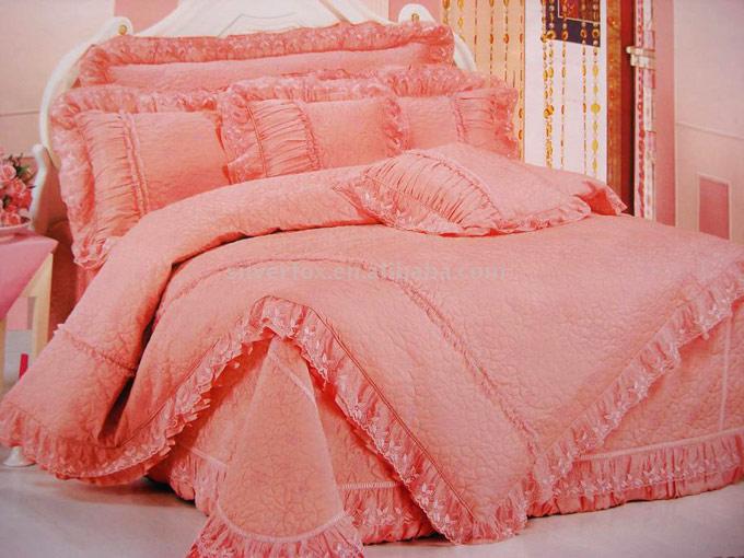  Embroidered Comforter Set (Couette brodée Set)