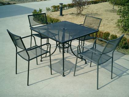  Iron Table and Chair ( Iron Table and Chair)