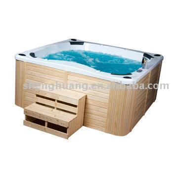 Outdoor Whirlpool (Outdoor Whirlpool)