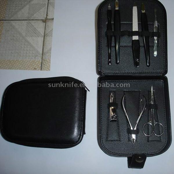  8-Piece Manicure Set with Black Case ( 8-Piece Manicure Set with Black Case)