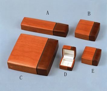  Wooden Jewelery Box (Bijoux en bois Box)