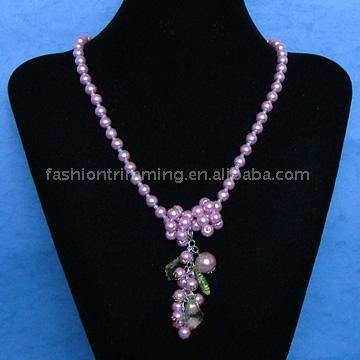  Necklace (Collier)