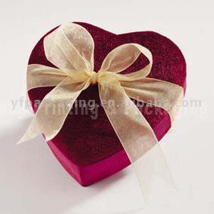  Heart-Shaped Chocolate Box ( Heart-Shaped Chocolate Box)