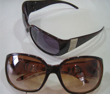  Sunglasses (Lunettes de soleil)