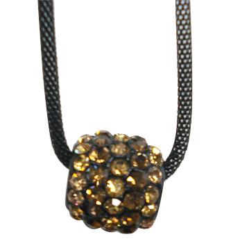  Necklace (Collier)