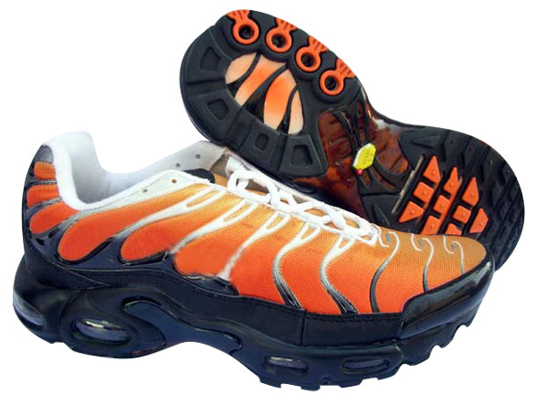  Branded Sports Shoes ( Branded Sports Shoes)